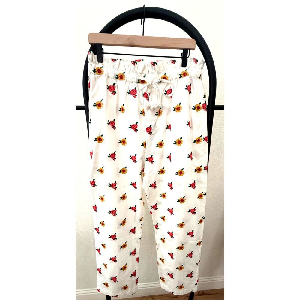 Farm Rio NEW Cross Stitch Flowers Embroidered Pants Off-White, M/L - Picture 3 of 13